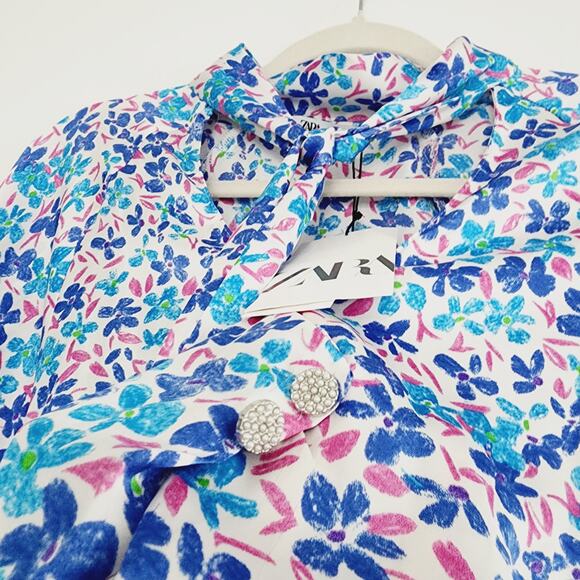 Zara Blue & Purple Floral Printed Long Sleeve Top Bow Neck Tie Size Medium - Picture 3 of 8